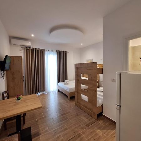 Xuxi Apartments Lukovë エクステリア 写真