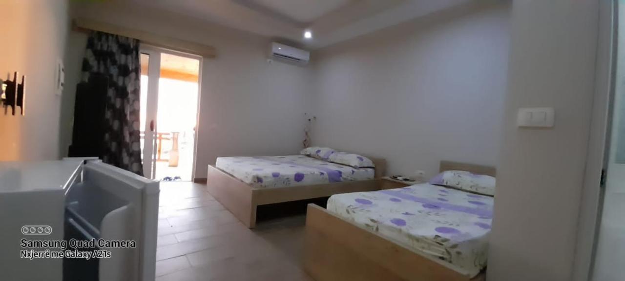 Xuxi Apartments Lukovë エクステリア 写真