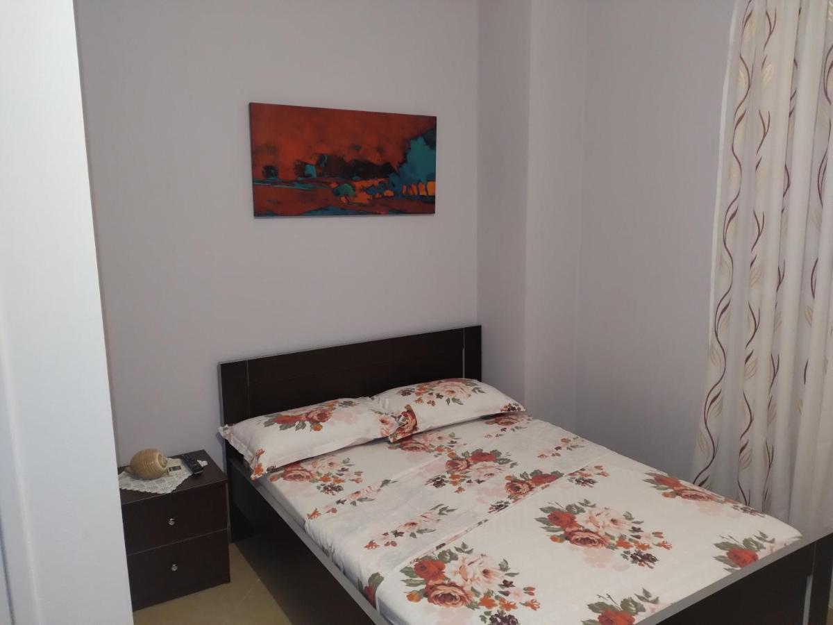 Xuxi Apartments Lukovë エクステリア 写真