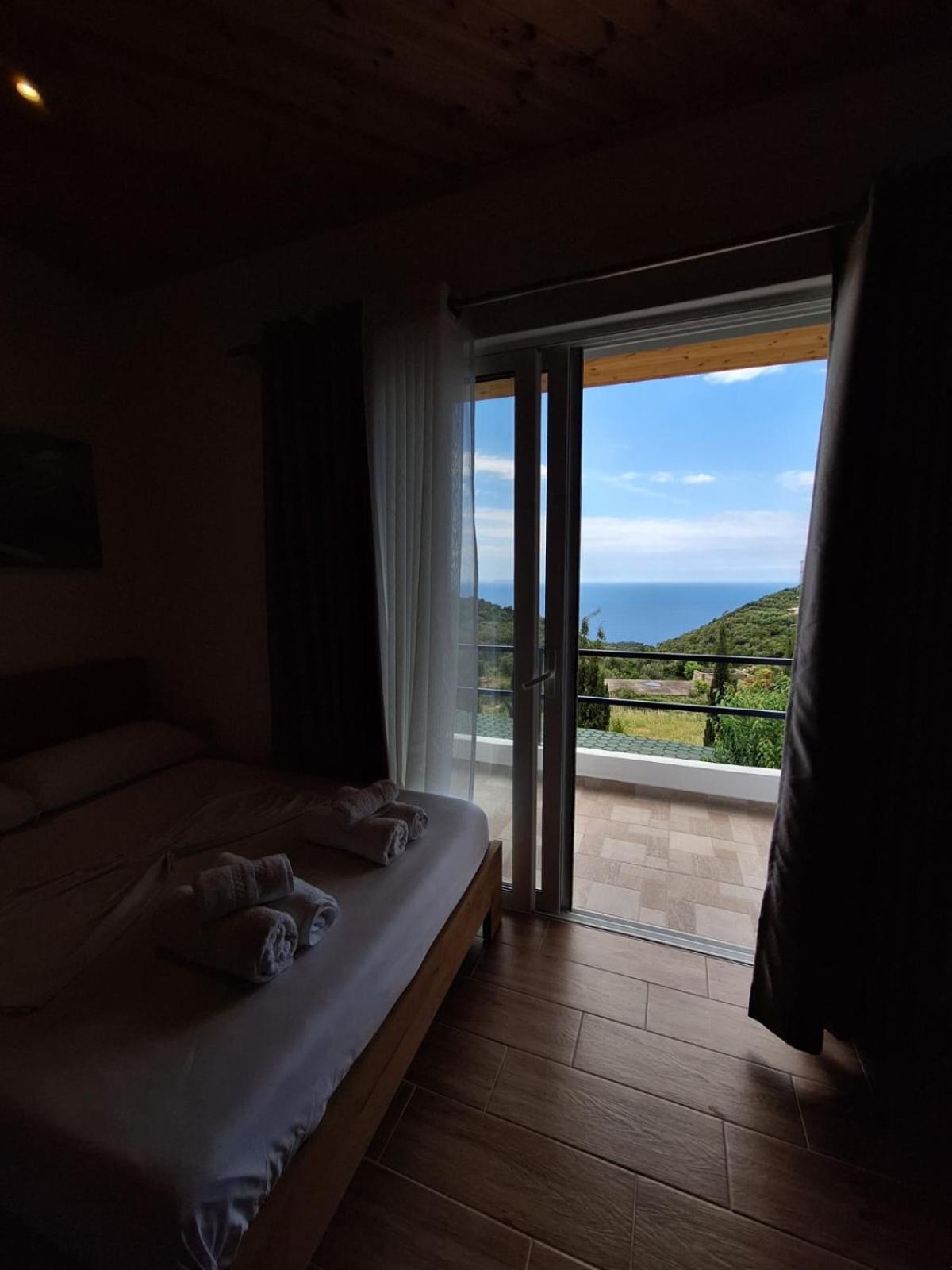 Xuxi Apartments Lukovë エクステリア 写真