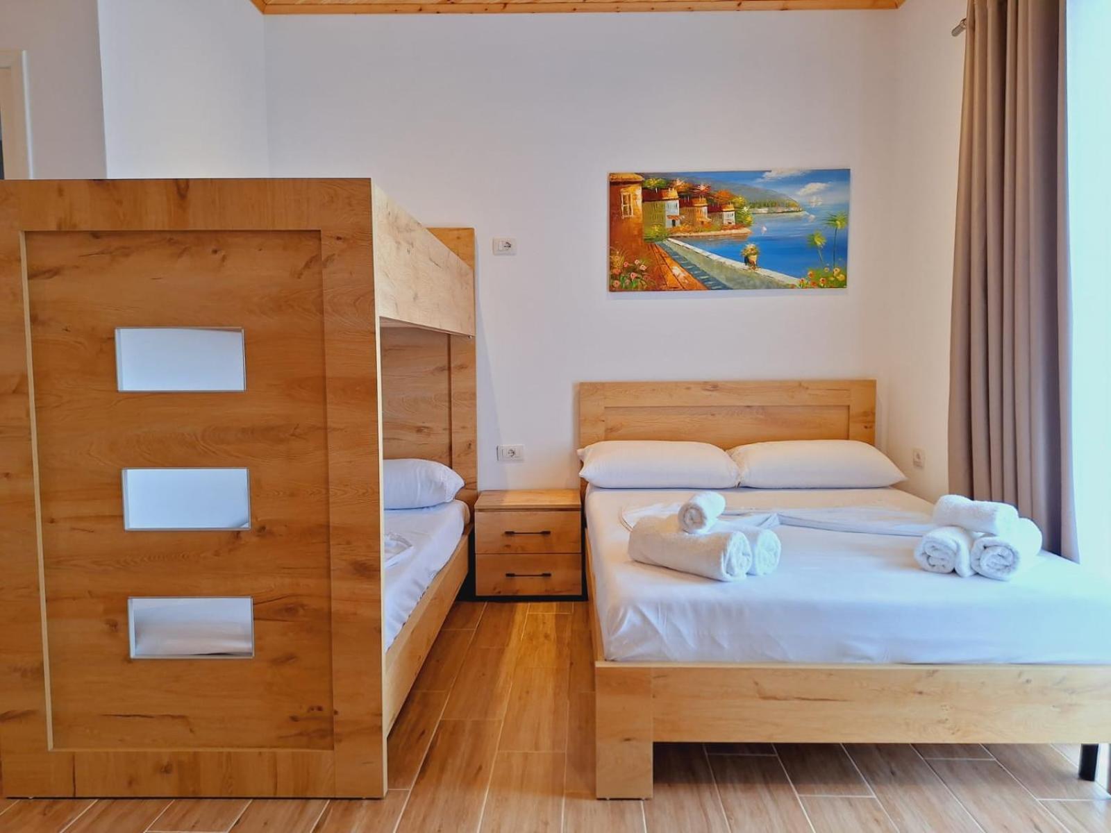 Xuxi Apartments Lukovë エクステリア 写真