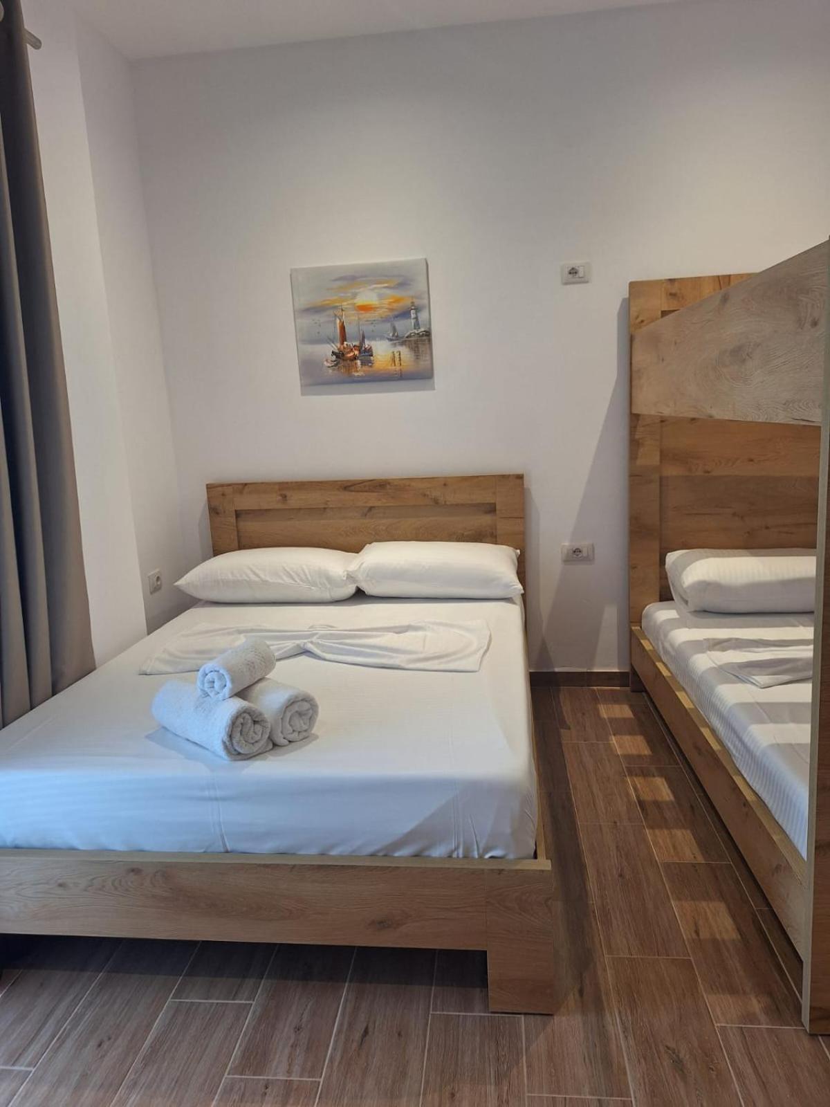 Xuxi Apartments Lukovë エクステリア 写真