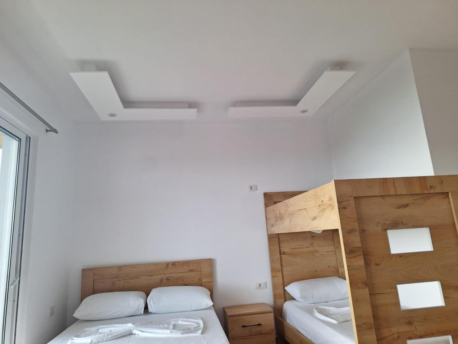 Xuxi Apartments Lukovë エクステリア 写真