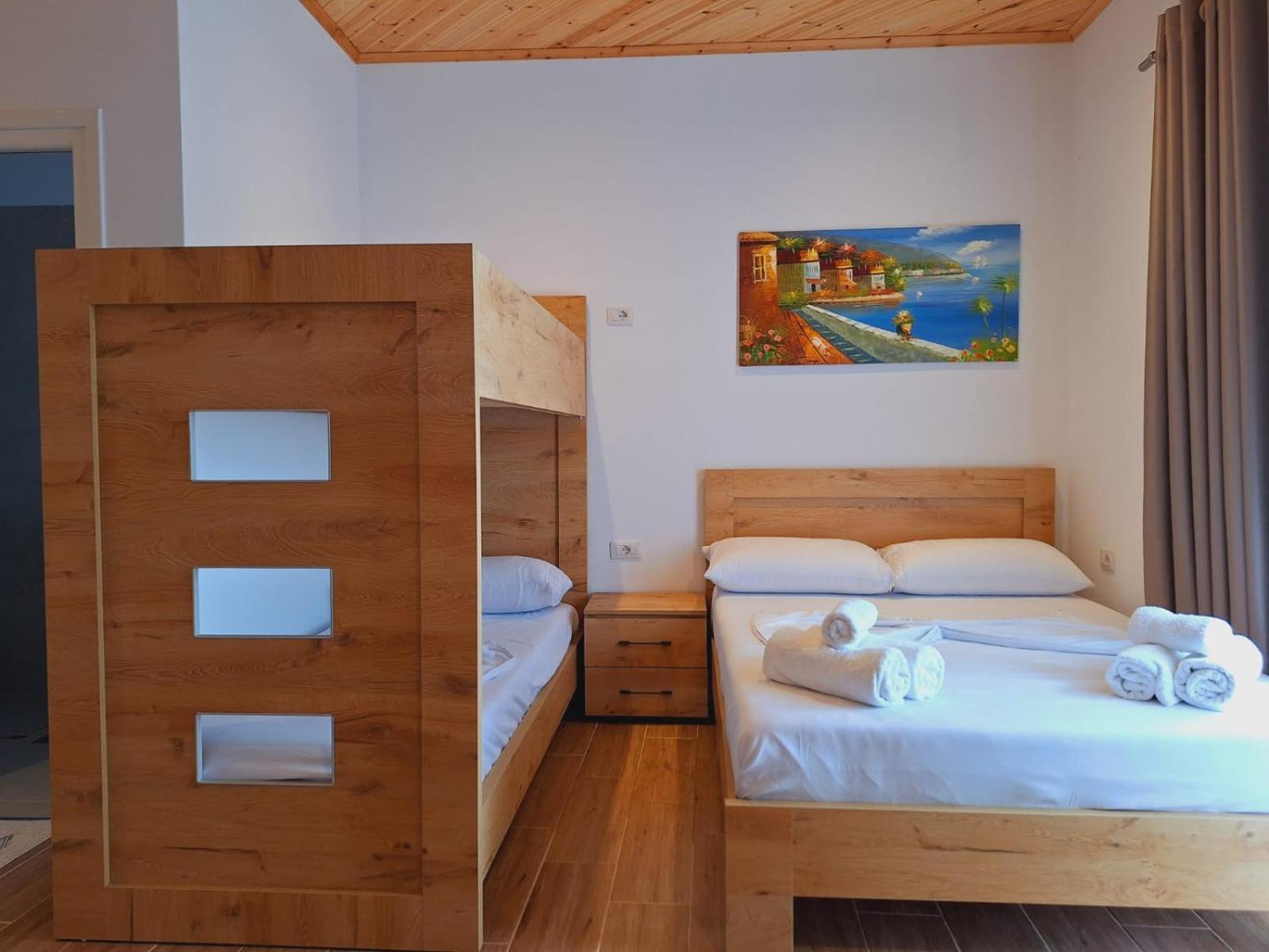 Xuxi Apartments Lukovë エクステリア 写真