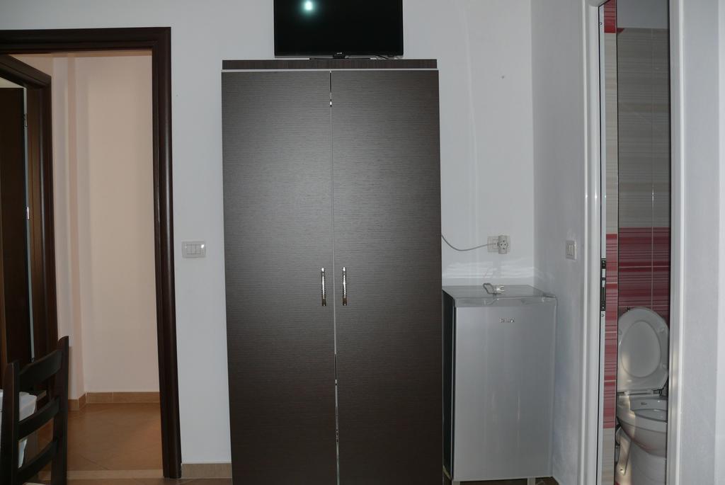 Xuxi Apartments Lukovë エクステリア 写真