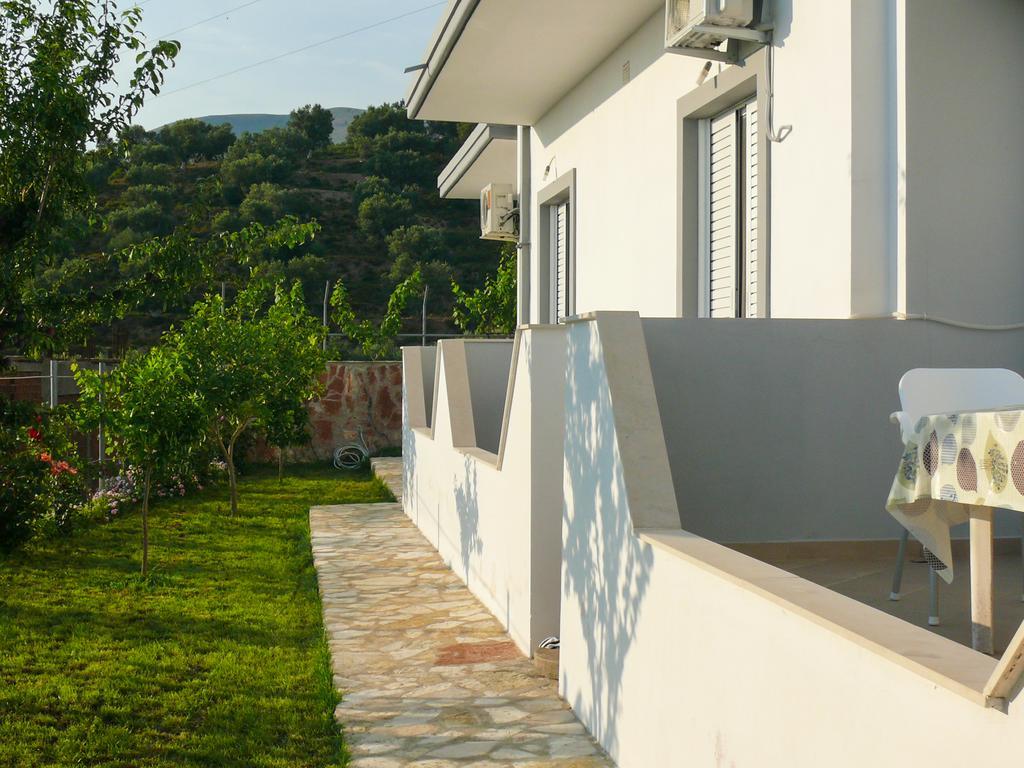 Xuxi Apartments Lukovë エクステリア 写真